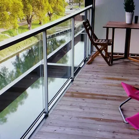 Apartment Studio Avec Terrace Docks Strasbourg