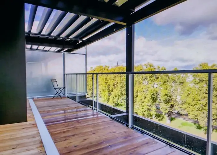 Avec Terrace Docks Estrasburgo