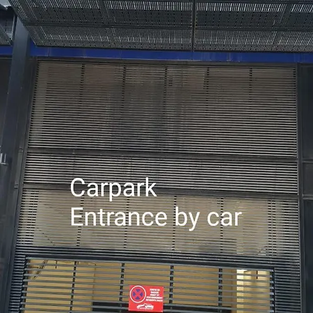 Avec Terrace Docks Apartament